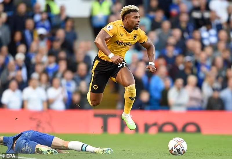 Top 5 Cầu Thủ Chạy Nhanh Nhất Thế Giới - "Máy Chạy" Làm Nên Khác Biệt 3 Adama Traoré (Tây Ban Nha) – "Người Khổng Lồ Tốc Độ"